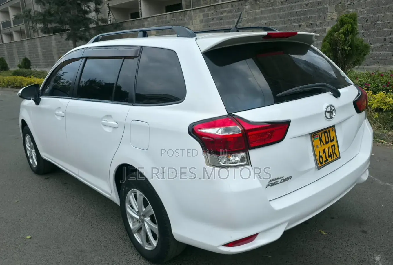 Toyota Corolla Fielder 2016 Off white
