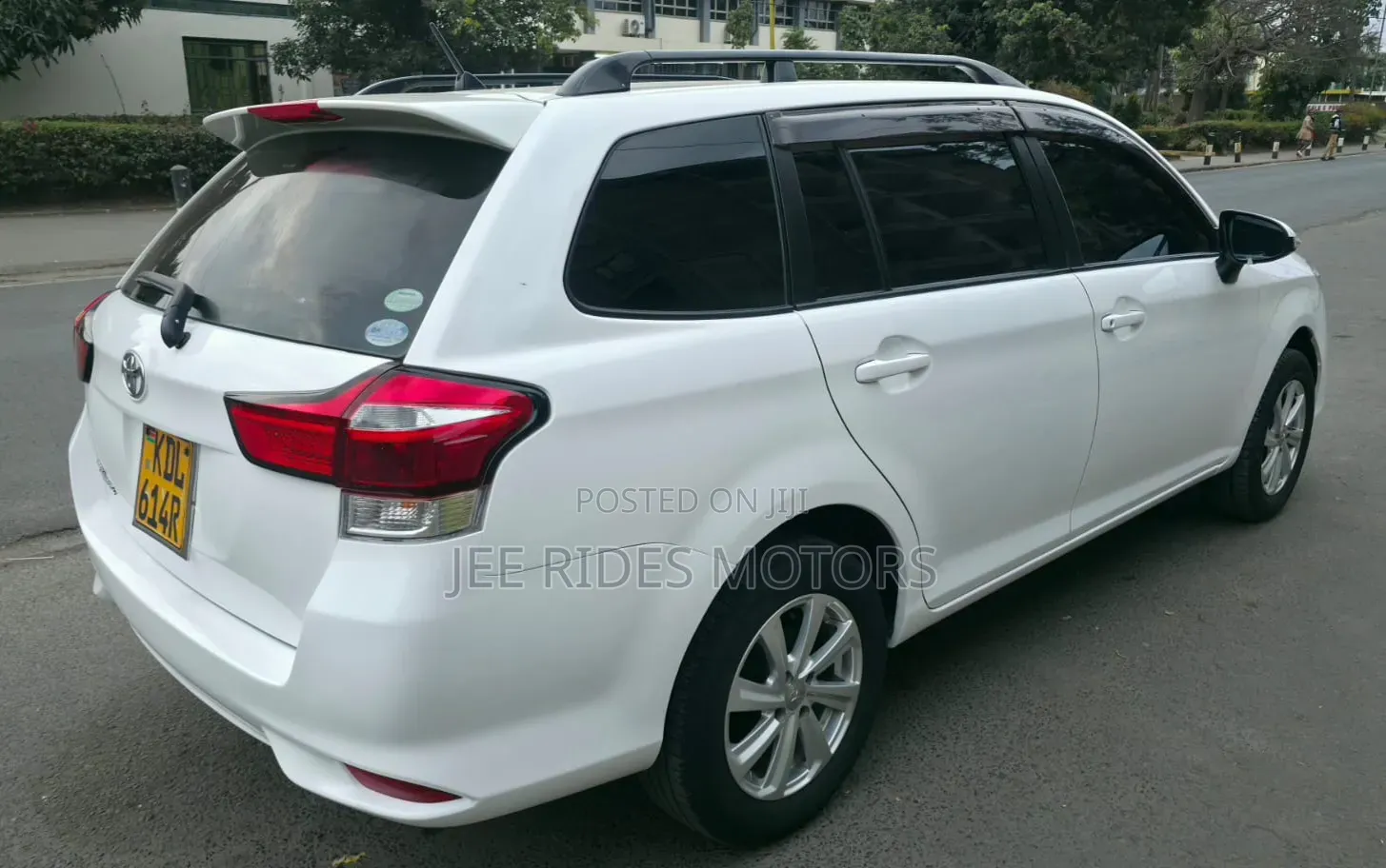 Toyota Corolla Fielder 2016 Off white