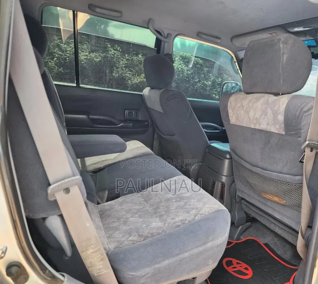 Toyota Land Cruiser Prado 2000 Silver