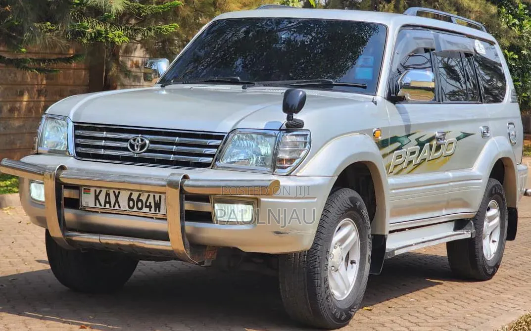 Toyota Land Cruiser Prado 2000 Silver