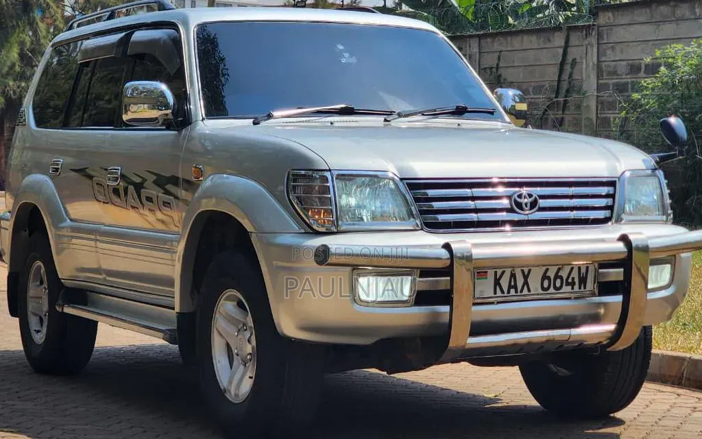 Toyota Land Cruiser Prado 2000 Silver