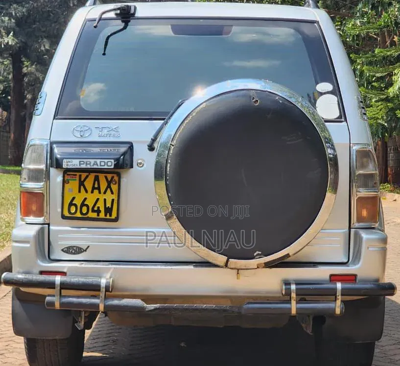 Toyota Land Cruiser Prado 2000 Silver