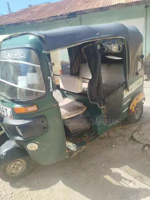Bajaj RE 2020 Green