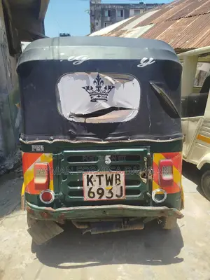 Bajaj RE 2020 Green