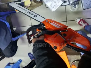 Gasoline Chainsaw/Chainsaw