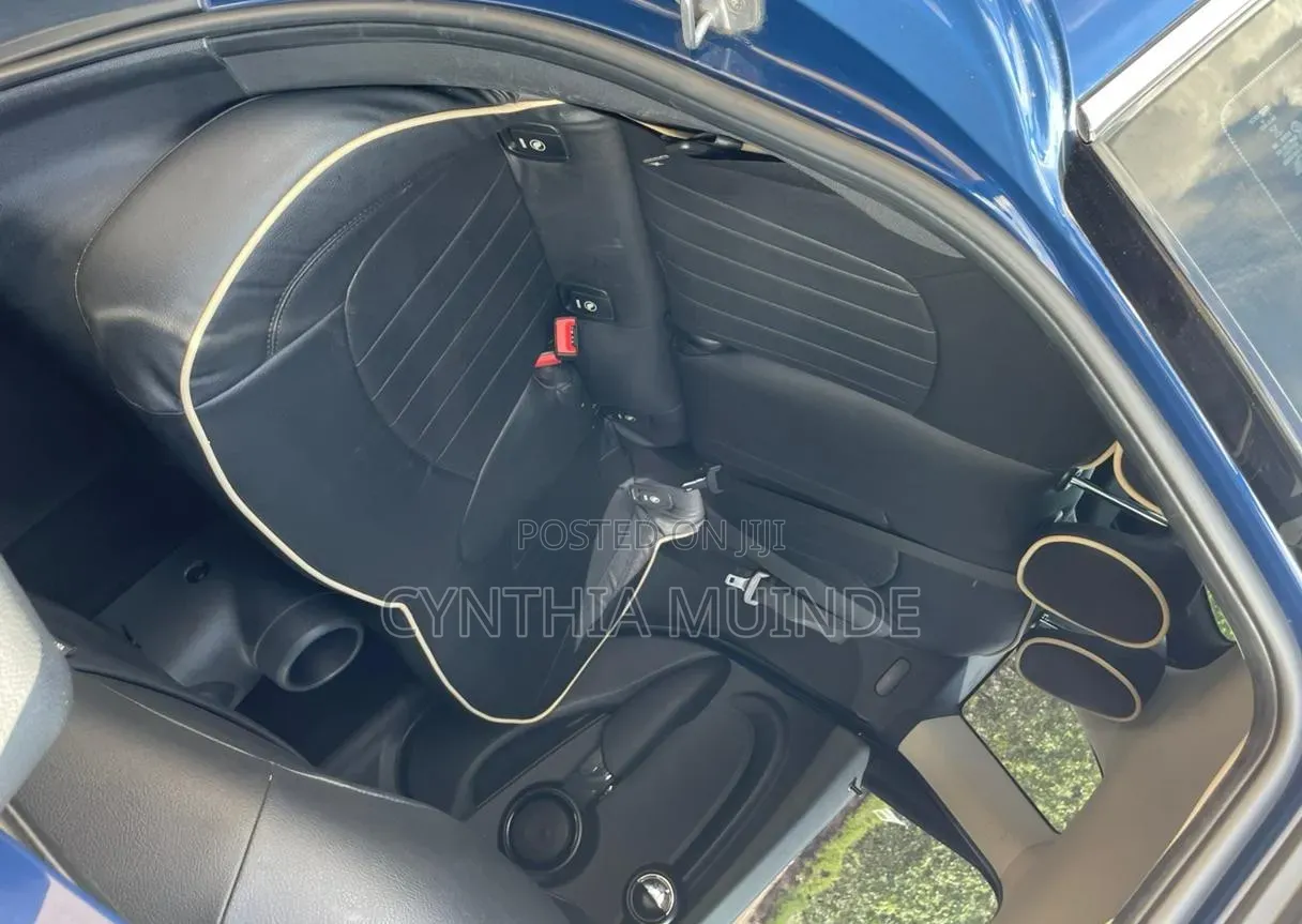 Mini Cooper 2016 Blue