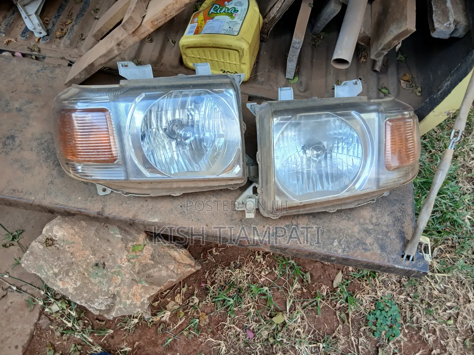 Genuine Toyota Land Cruiser 70/79 Series Headlights (OEM Pair)