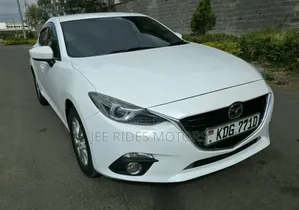 Mazda Axela SV Premium 2014 Off white