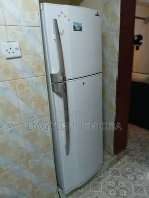 Toshiba Used Fridge. 380 Litres in Excellent Condition