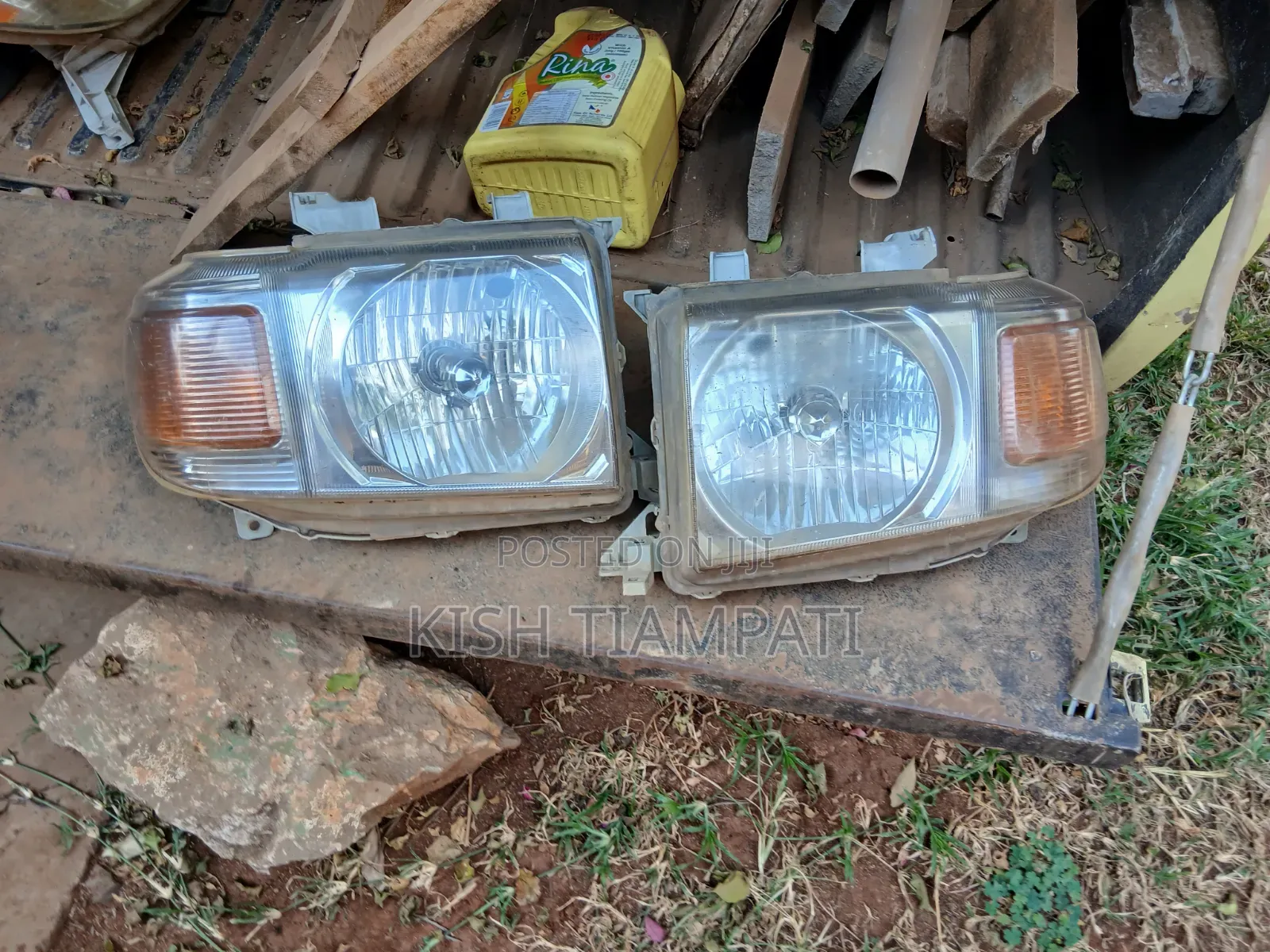 Genuine Toyota Land Cruiser 70/79 Series Headlights (OEM Pair)