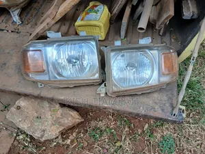 Genuine Toyota Land Cruiser 70/79 Series Headlights (OEM Pair)