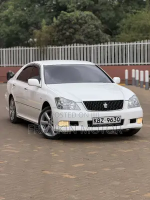Toyota Crown 2007 White