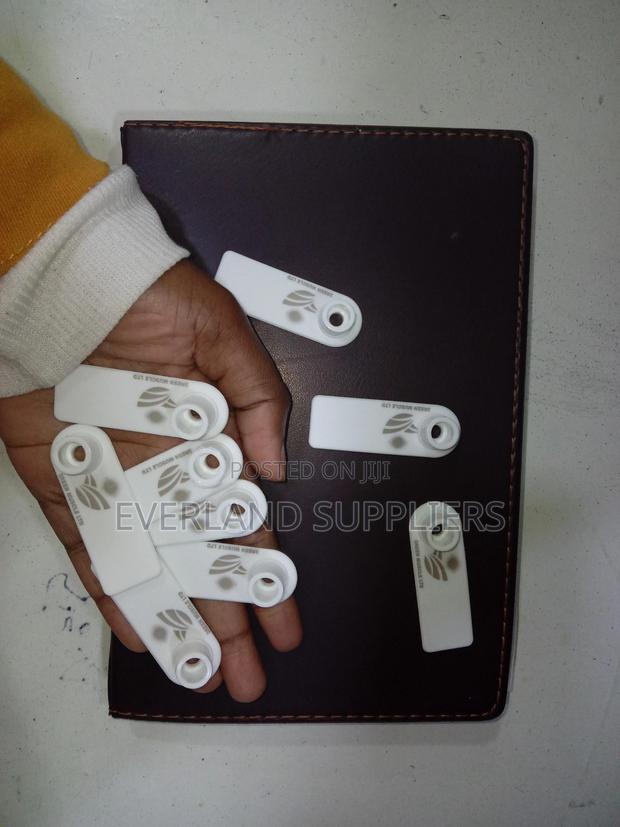 Ear Tags - Water-Repellent - main view