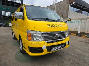Nissan Caravan (Urvan) 2012 Yellow
