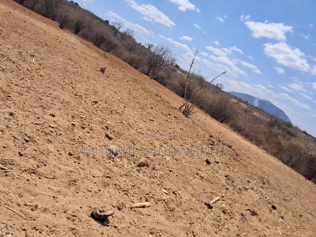 Embu County, Mbeere Mutuobare 1 Acre
