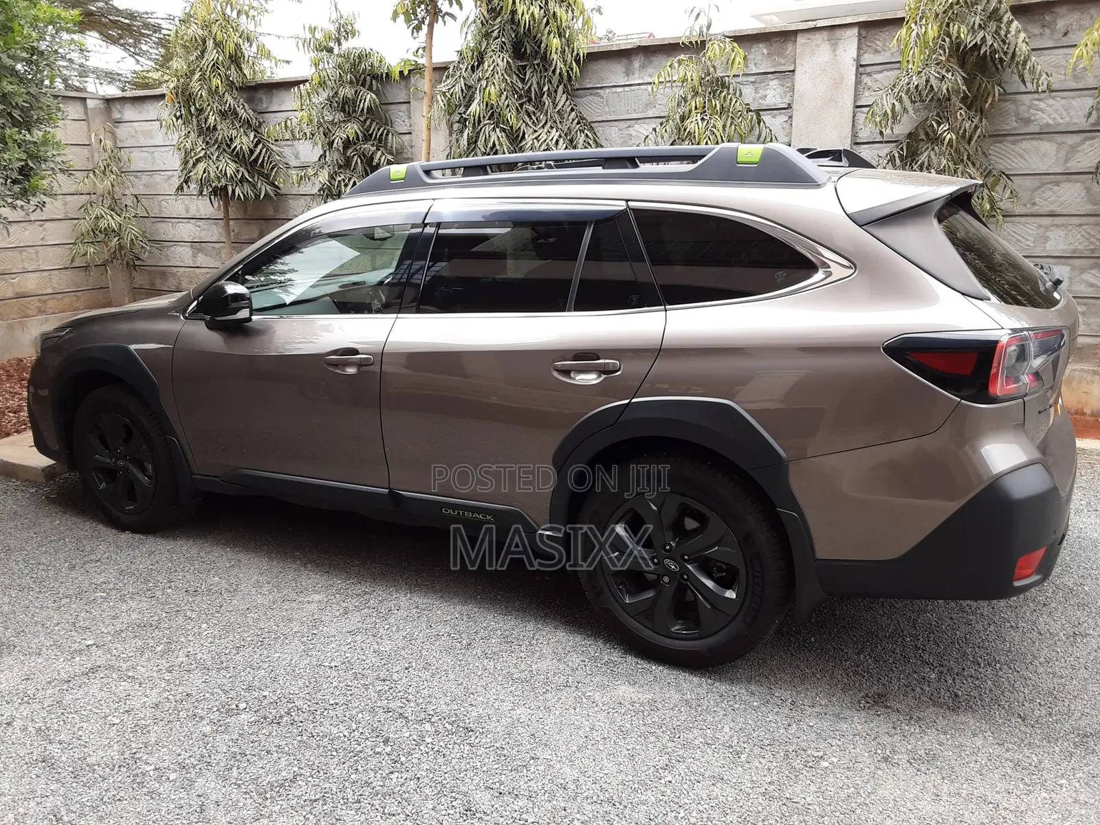 Subaru 1800 2022 Brown