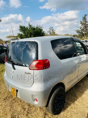 Toyota Porte 2009 Silver