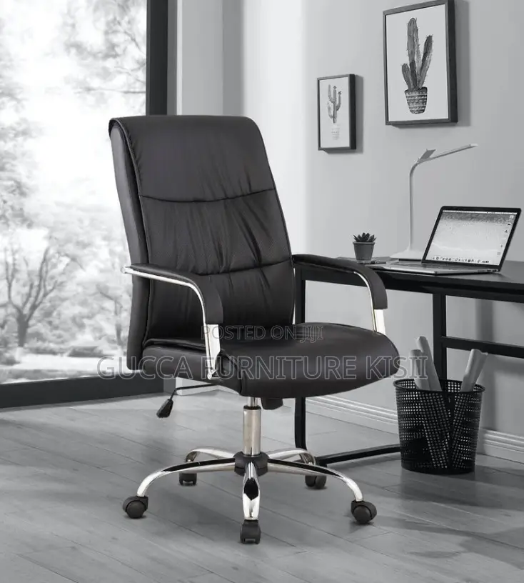Office Chair; Swivel Leather Office Chair