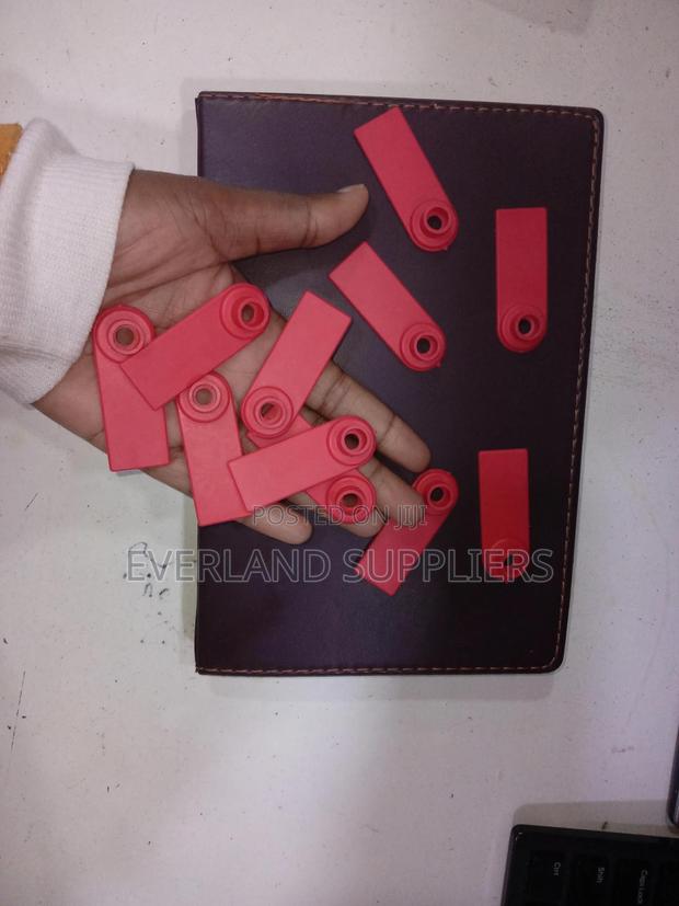 Ear Tags - High-Contrast Numbers