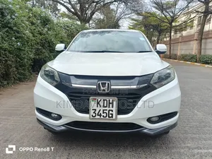 Honda Vezel 1.5 Hybrid 2WD 2015 White