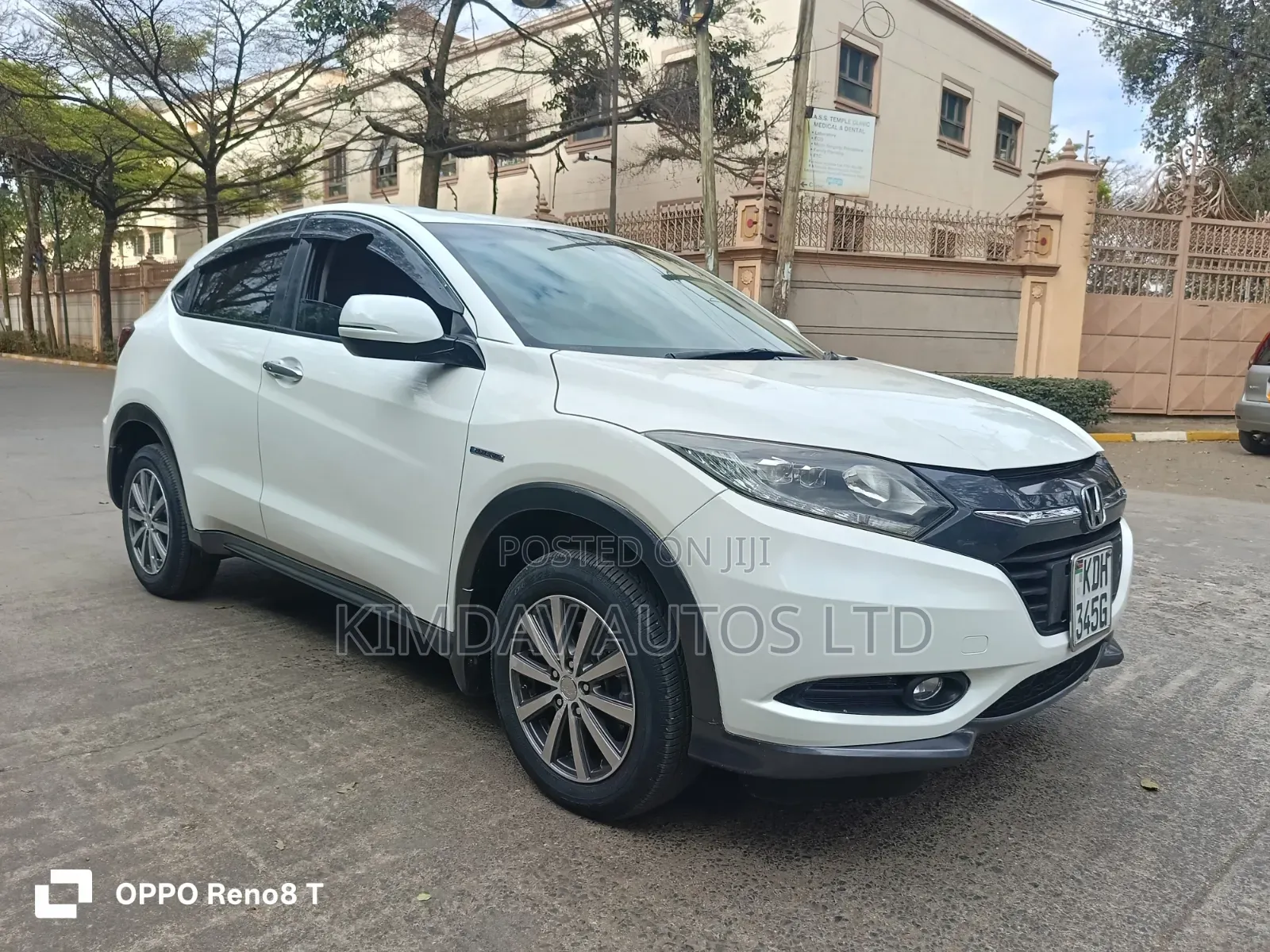 Honda Vezel 1.5 Hybrid 2WD 2015 White