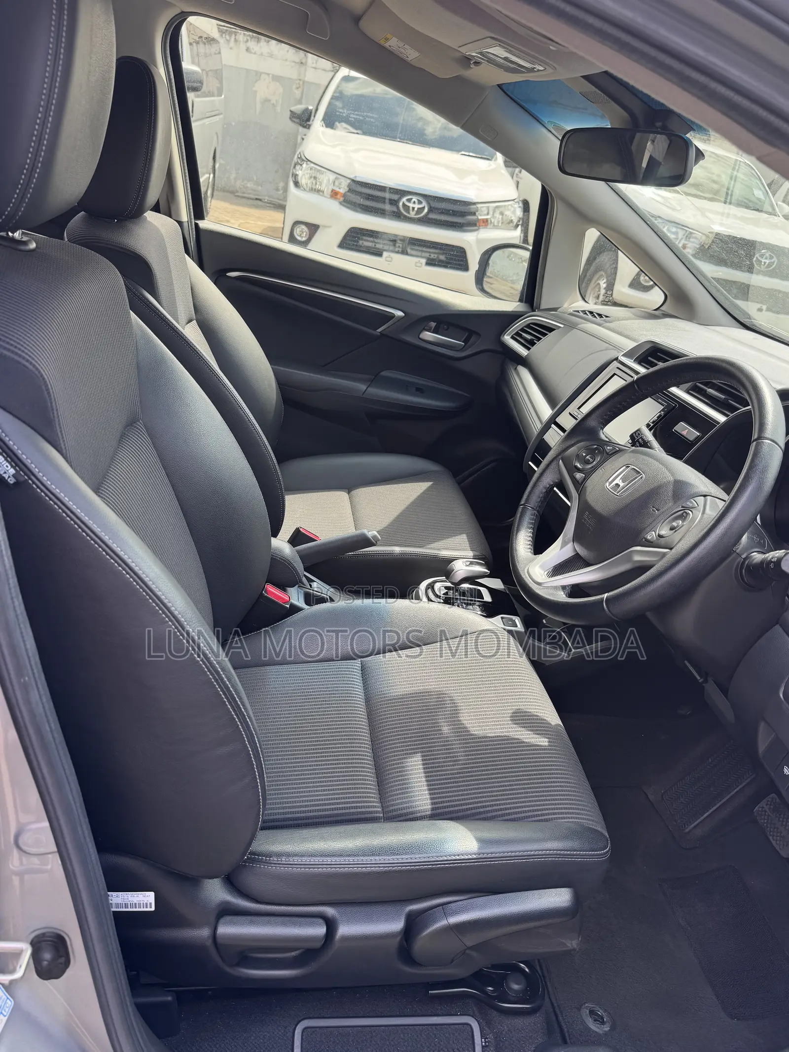 Honda Fit 2019 Silver