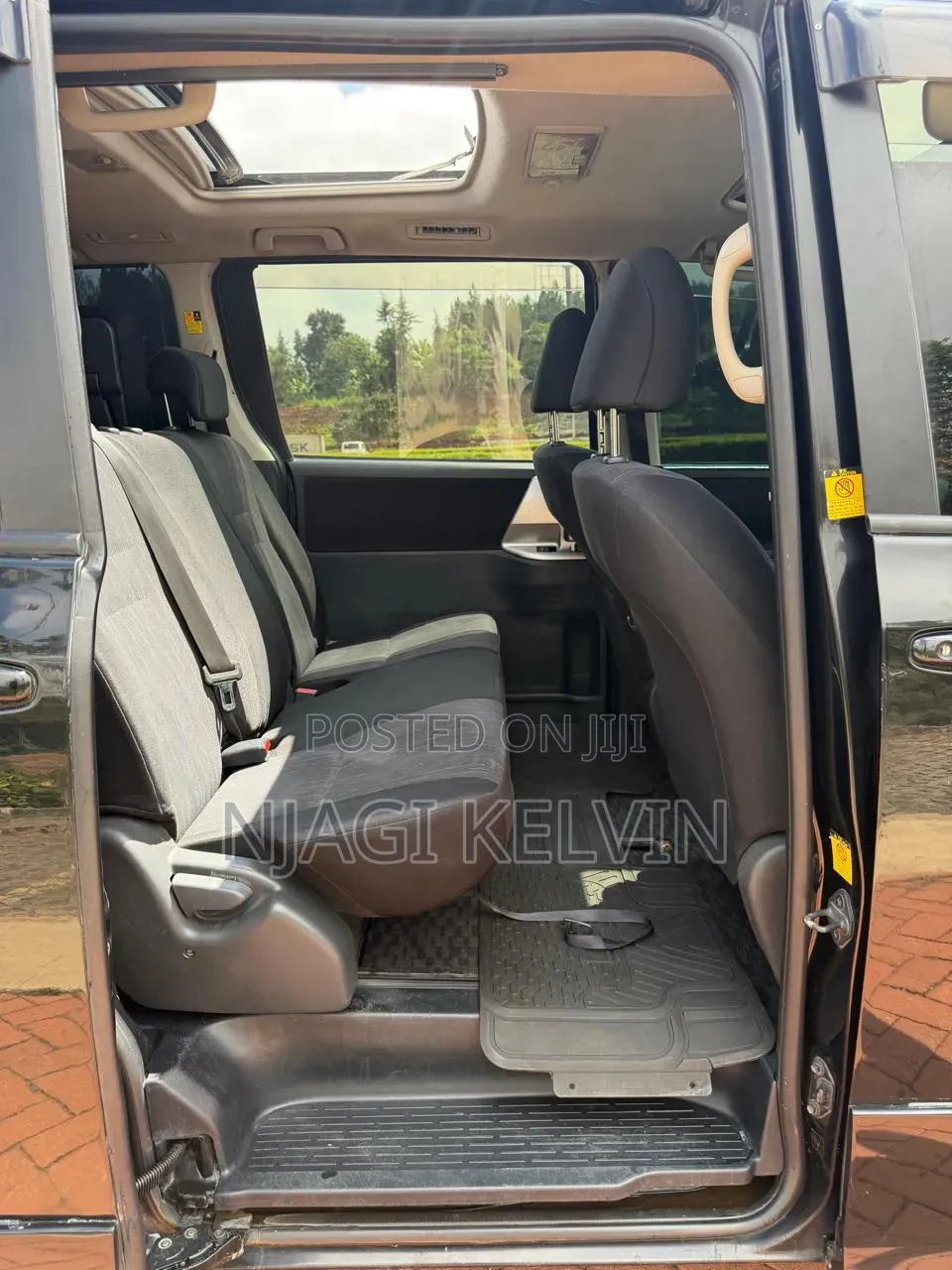 Toyota Voxy 2011 Black