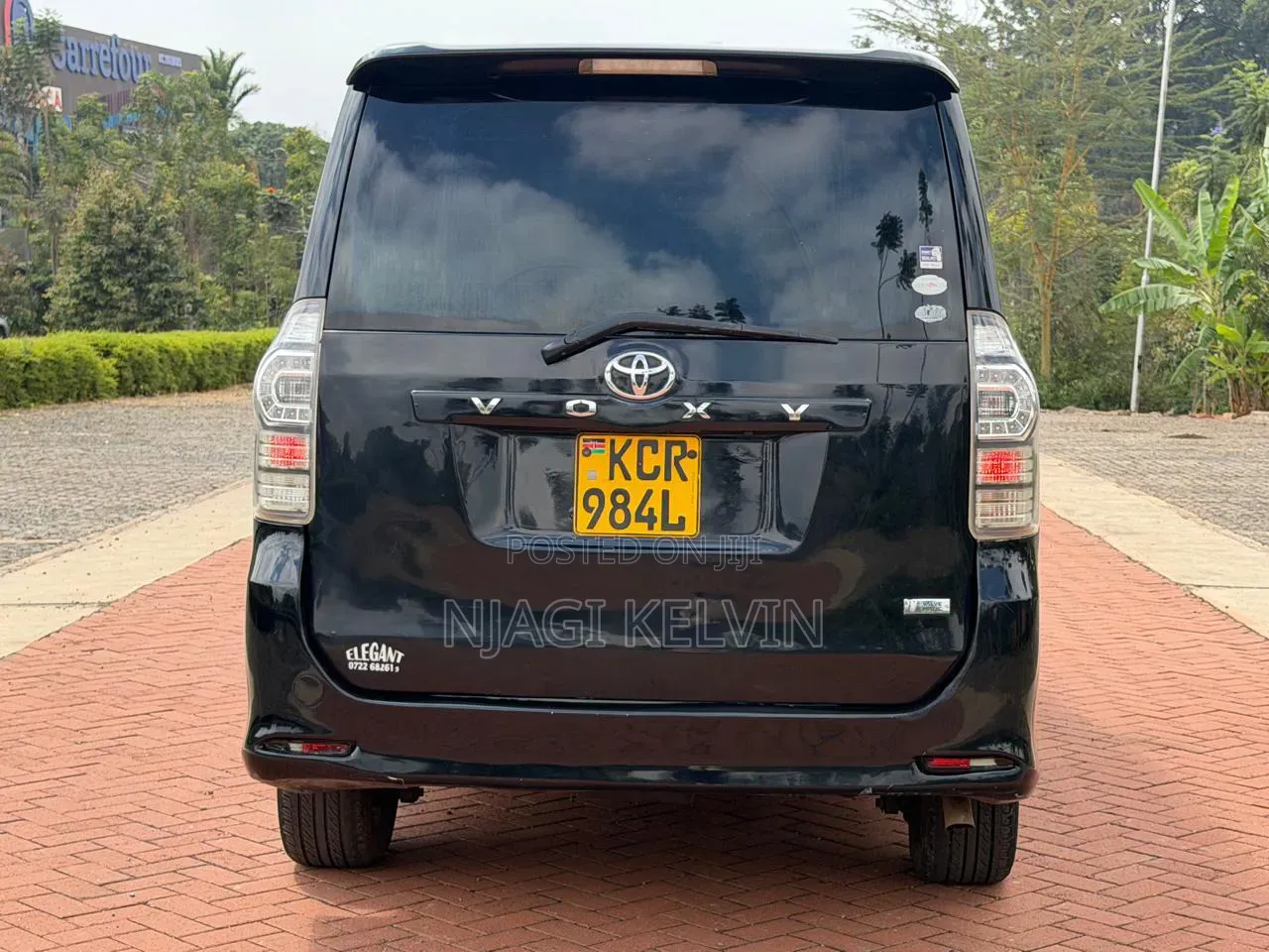 Toyota Voxy 2011 Black