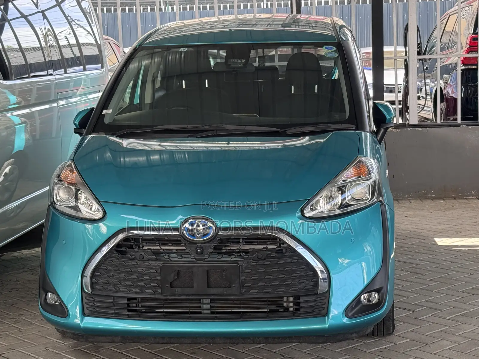 Toyota Sienta 2019 Blue
