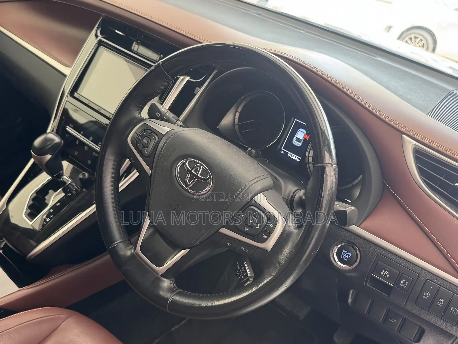 Toyota Harrier 2.0 2020 Silver