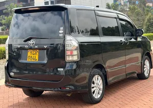 Toyota Voxy 2011 Black