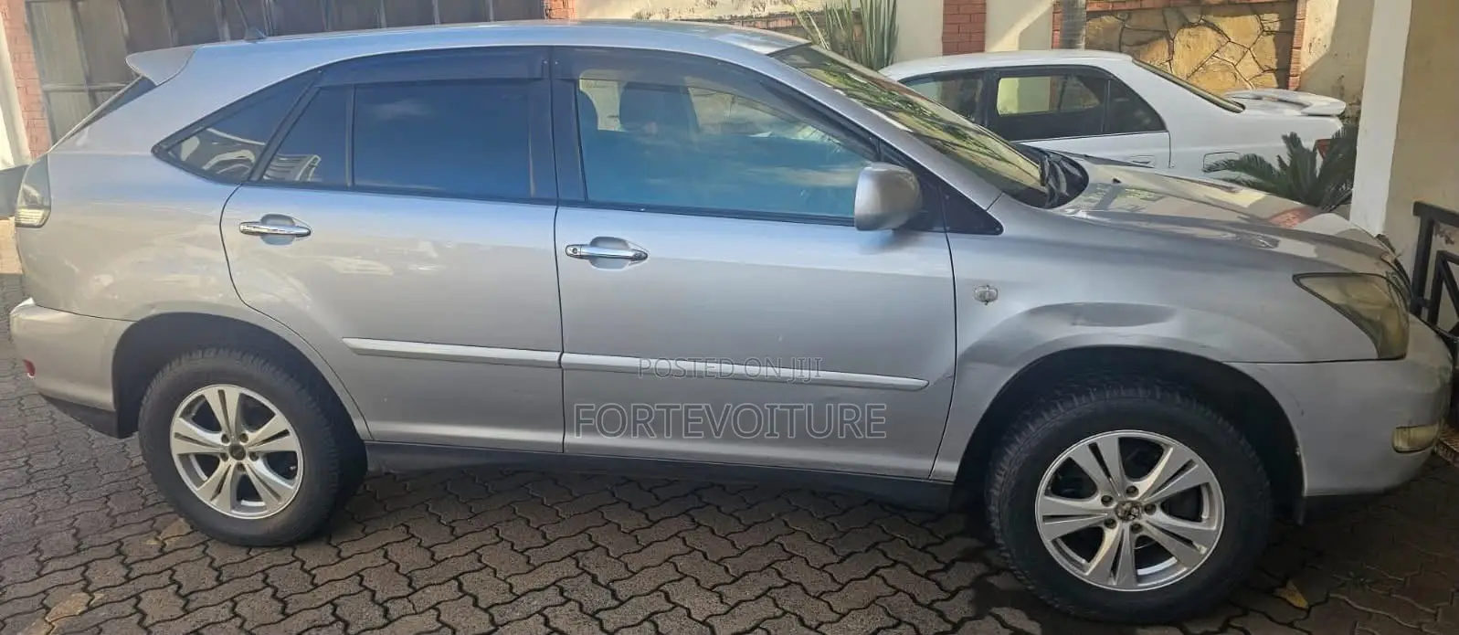 Toyota Harrier 2009 Silver