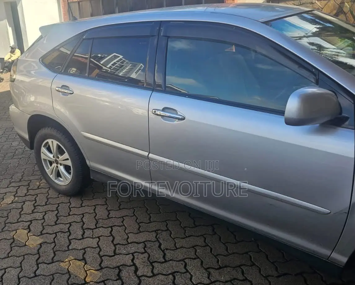 Toyota Harrier 2009 Silver