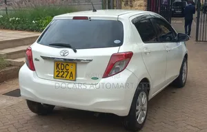 Toyota Vitz 2013 White