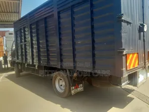 Mitsubishi FH Local