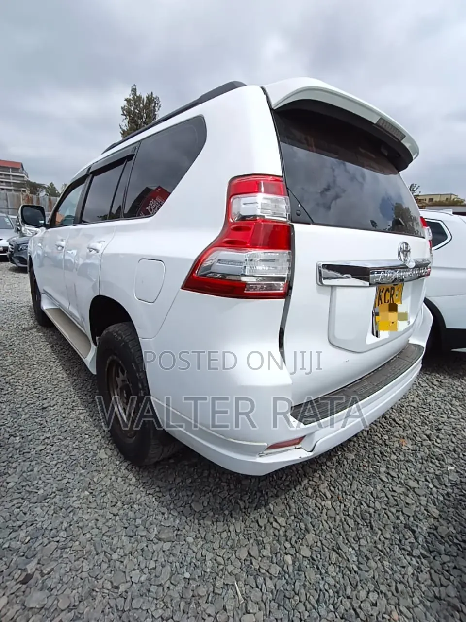 Toyota Land Cruiser Prado 2.7 i 2011 White
