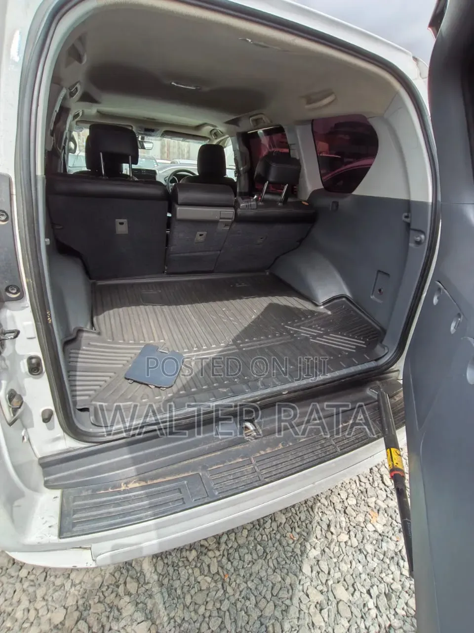 Toyota Land Cruiser Prado 2.7 i 2011 White