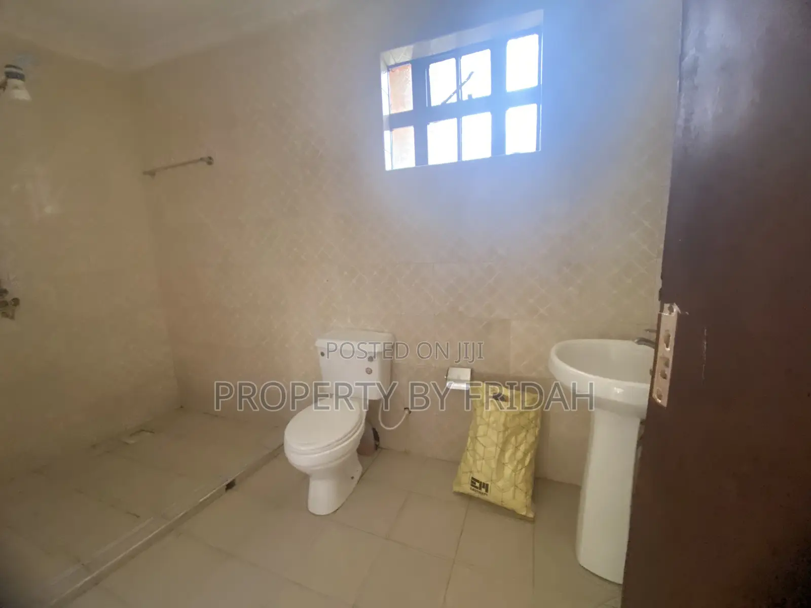 3bdrm Bungalow in Kitengela for sale