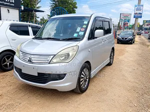 Mitsubishi Delica 2012 Silver