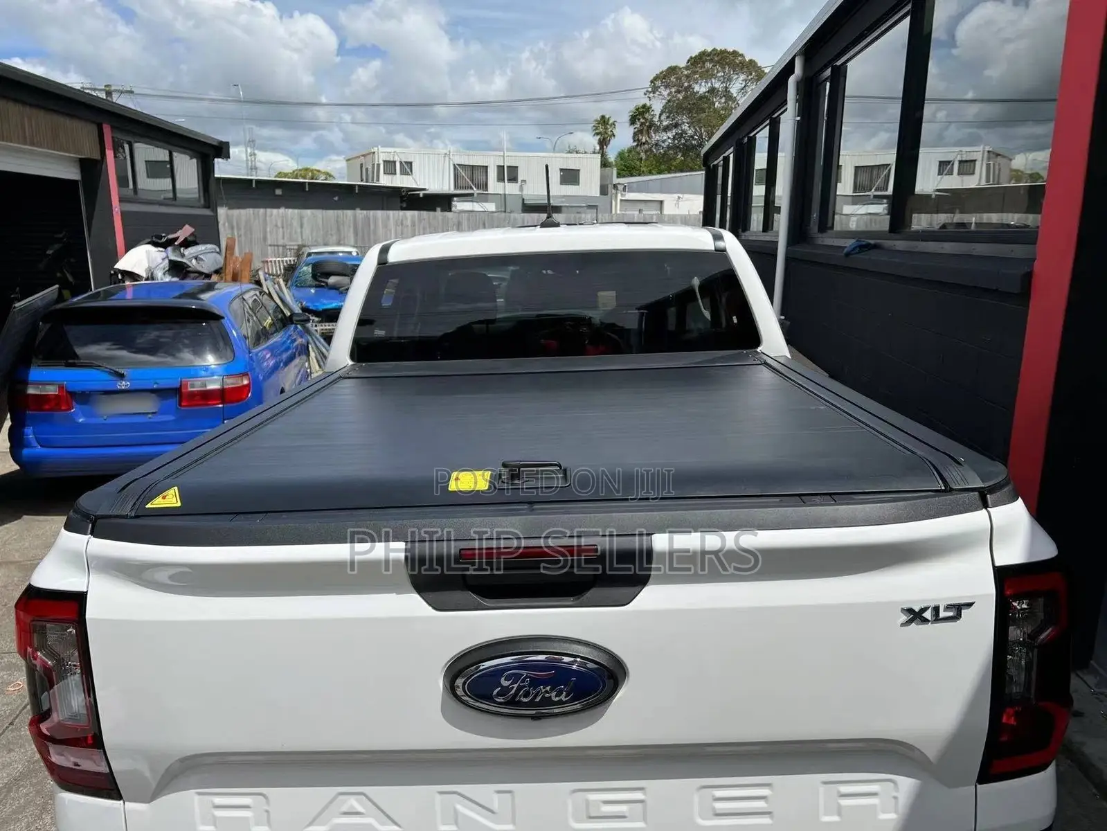 Toyota Hilux Roller Shutter Cove