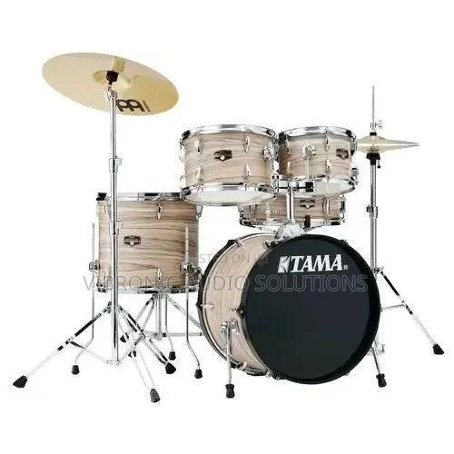 Tama Drum Set