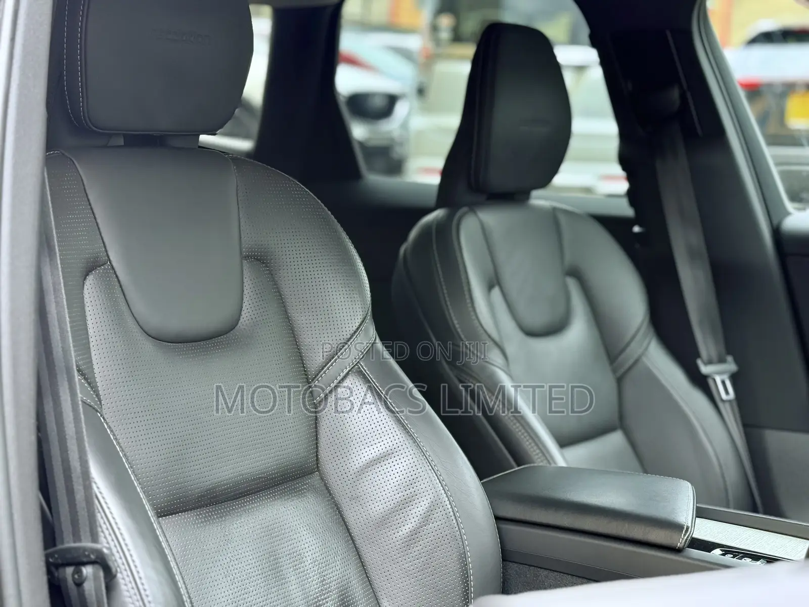 Volvo XC60 T5 Inscription AWD 2019 Pearl
