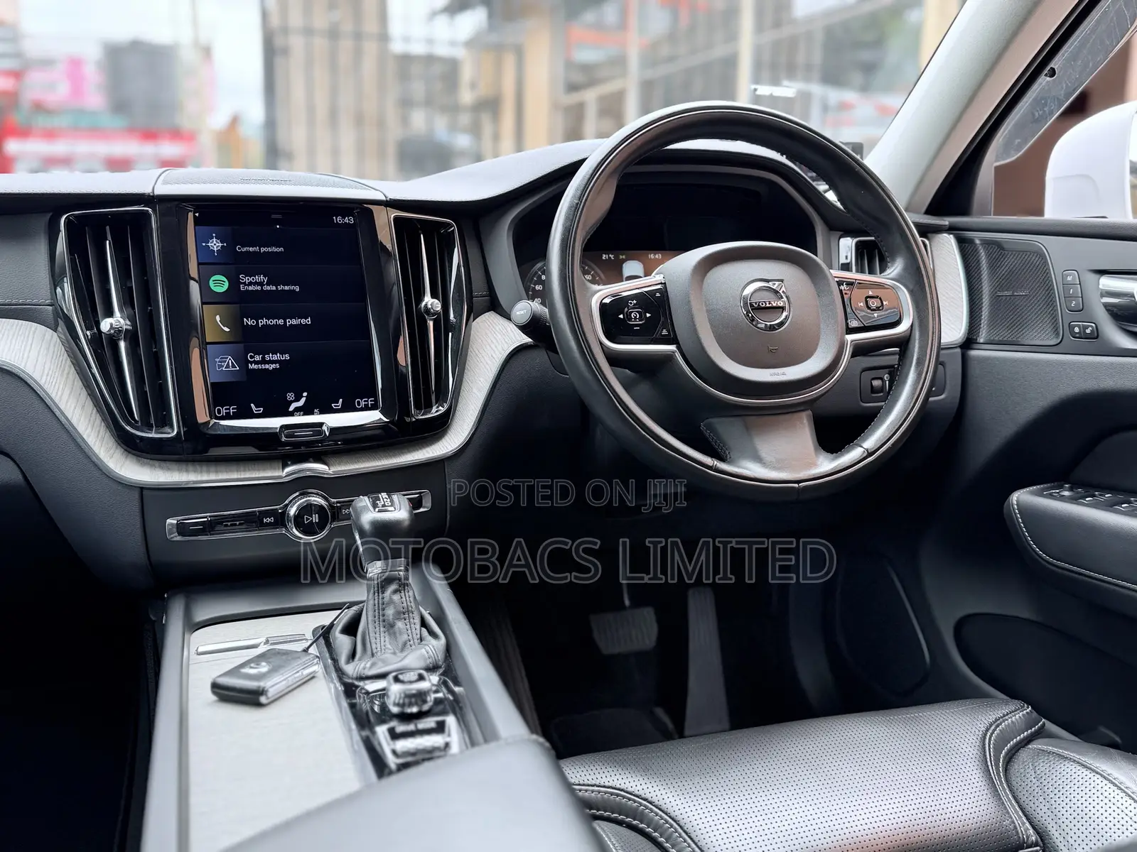 Volvo XC60 T5 Inscription AWD 2019 Pearl