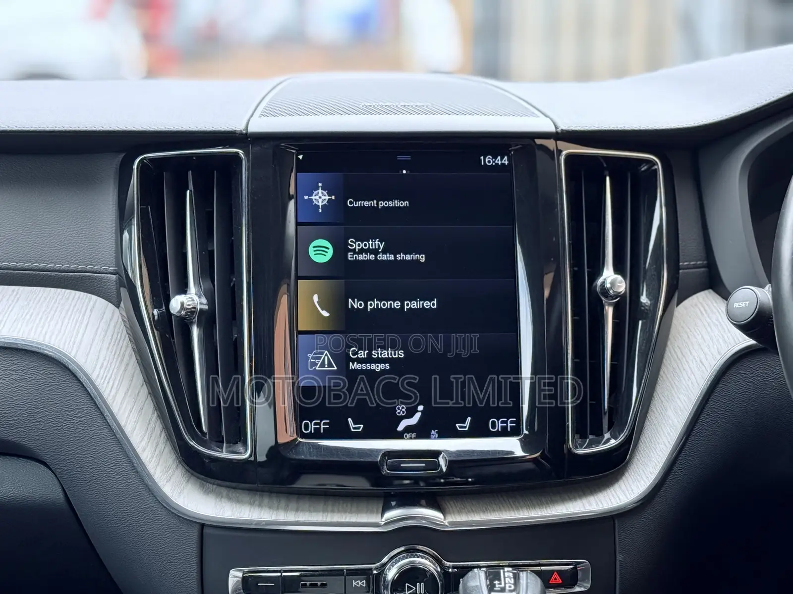 Volvo XC60 T5 Inscription AWD 2019 Pearl