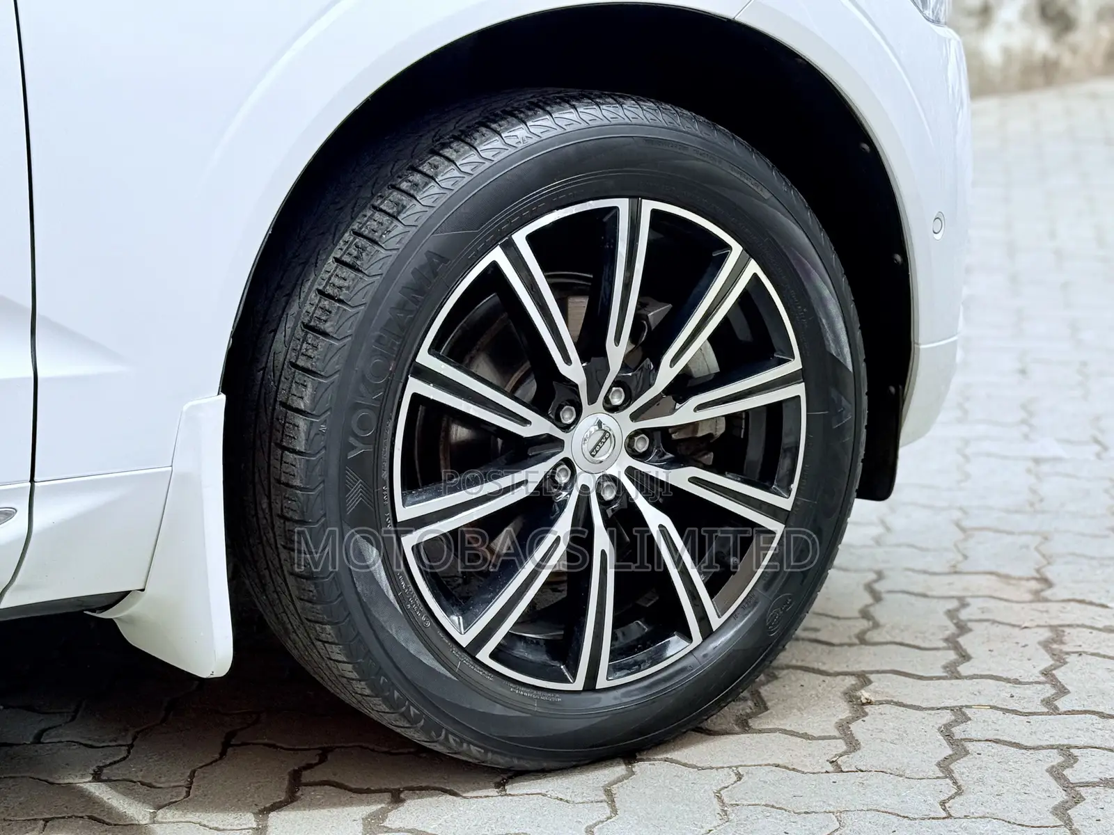 Volvo XC60 T5 Inscription AWD 2019 Pearl