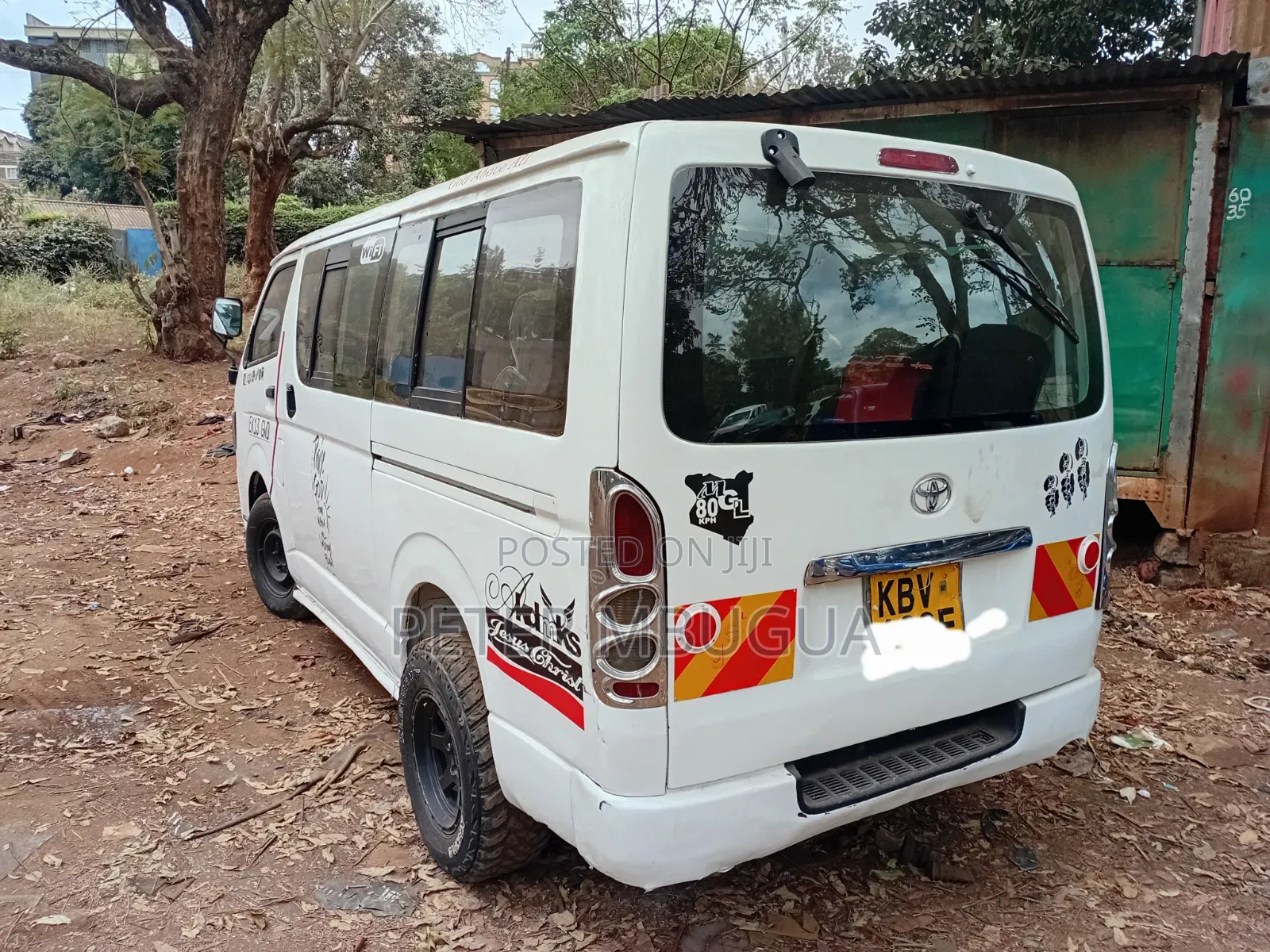 Toyota HiAce 2005 White