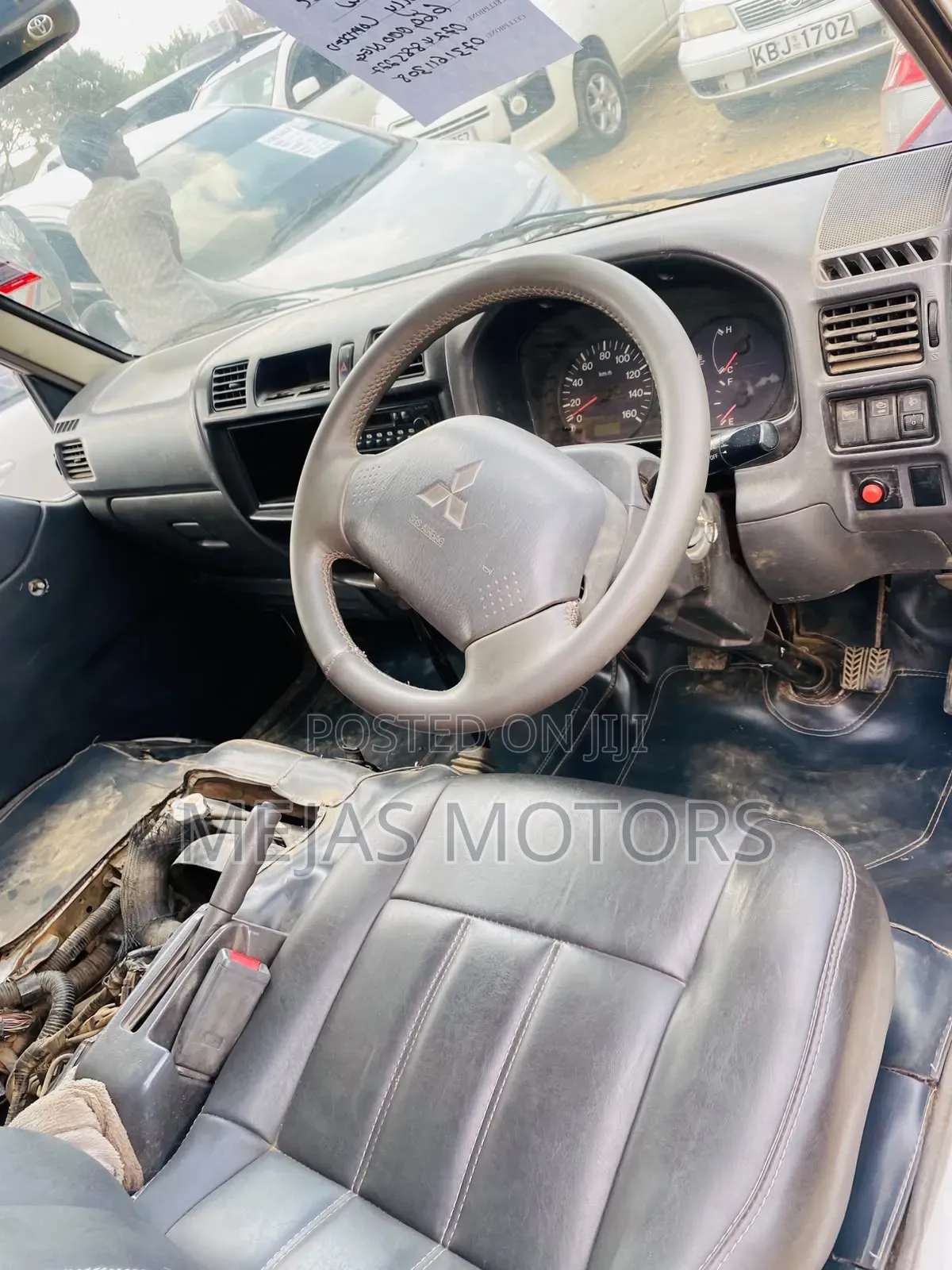Mitsubishi Delica 2010 White