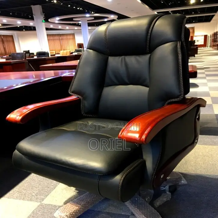 Ergonomic Office Leather Chair : Premium Executive Chair