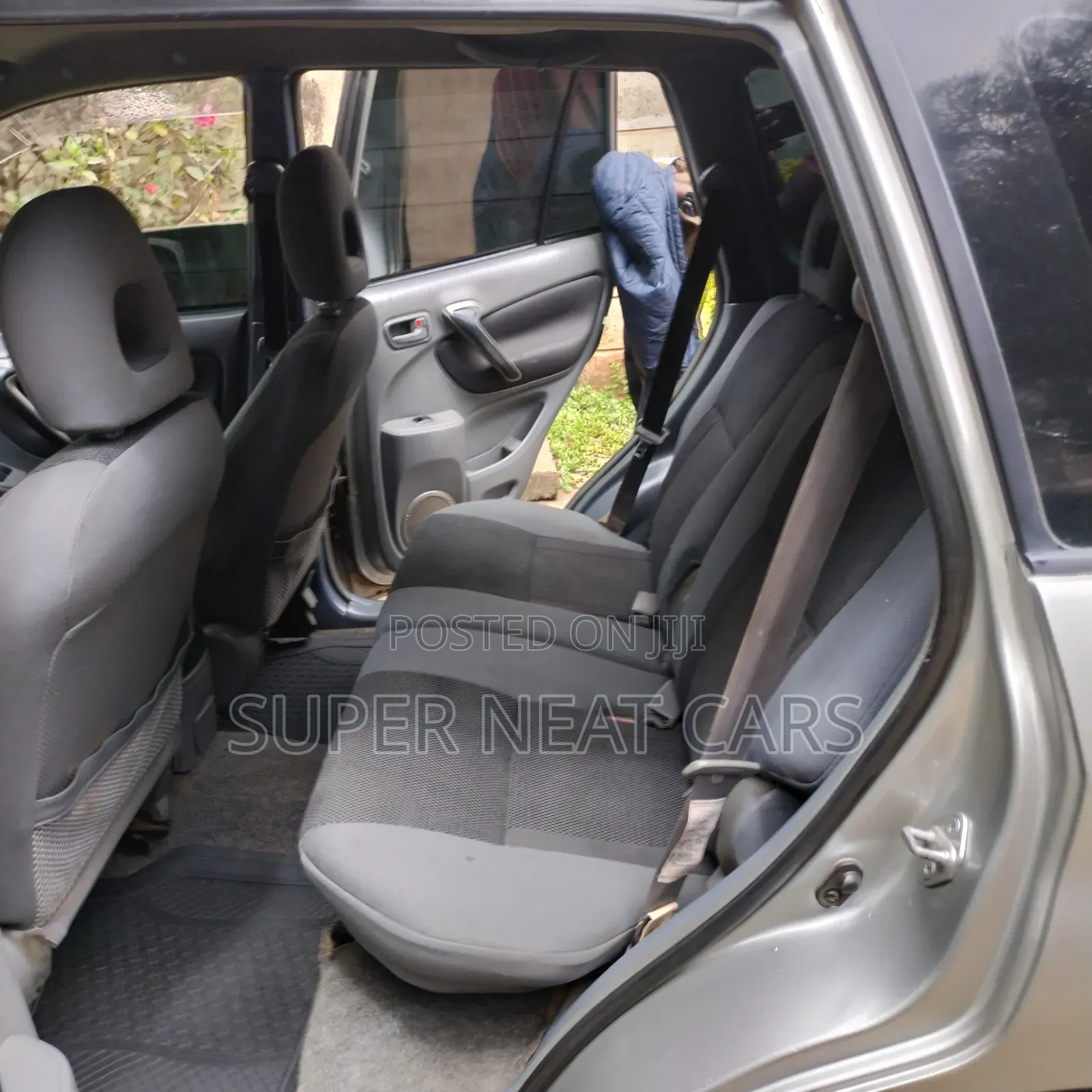 Toyota RAV4 Automatic 2002 Silver