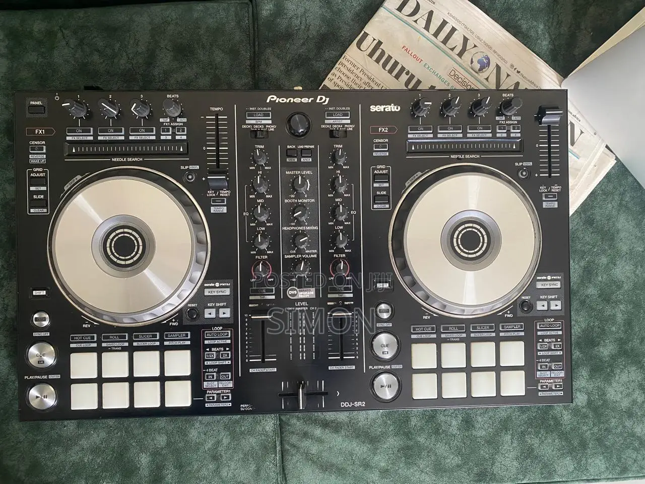 DDJ-Sr2 Controller